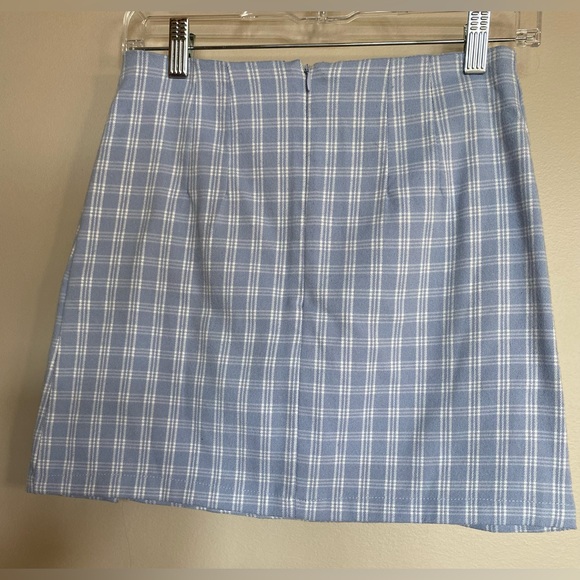 Shein, blue and white plaid mini skirt, zipper back, Sz S - Picture 2 of 2